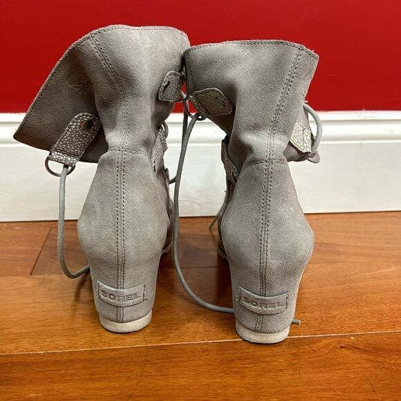 Sorel Womens Joan Of Arctic Wedge II Ankle Boot Gray Suede Round Toe size 9 - Picture 3 of 10